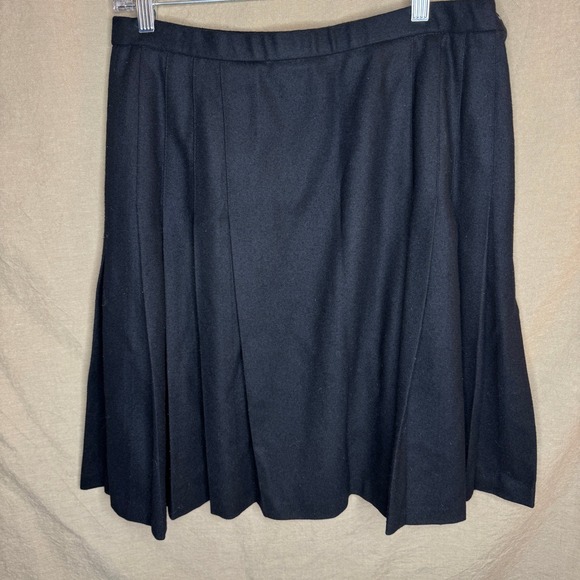 Pendleton Dresses & Skirts - Vintage Pendleton Black 100% Virgin Wool Pleated Skirt Made in USA READ